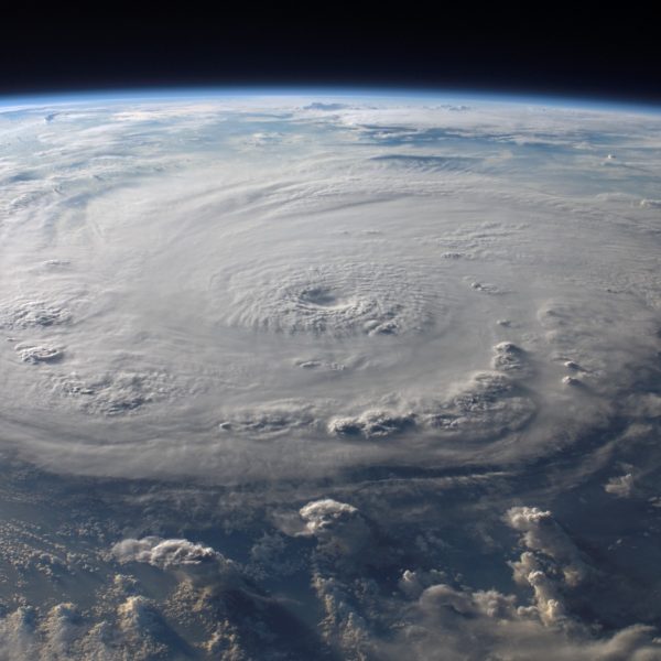 earth-hurricane-destruction-what-to-do-in-chaos